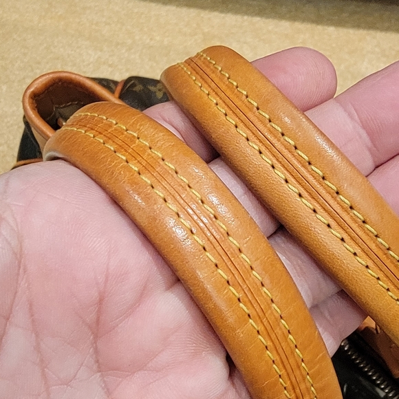 Louis Vuitton Boetie Monogram PM Handbag - Picture 16 of 16